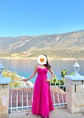 Pembe Uzun Drapeli Elbise