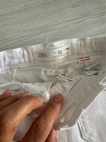 Zara Ayarlanabilir kot şort 4/5 yaş