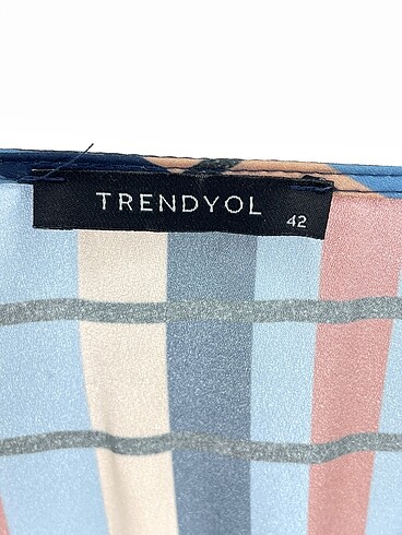 42 Beden çeşitli Renk Trendyol & Milla Kısa Elbise %70 İndirimli.