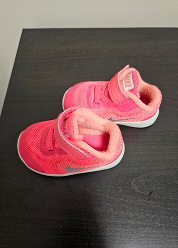 Nike kız çocuk spor ayakkabı 