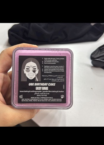 Huda Beauty Koyu Pembe Pudra - Görsel 2