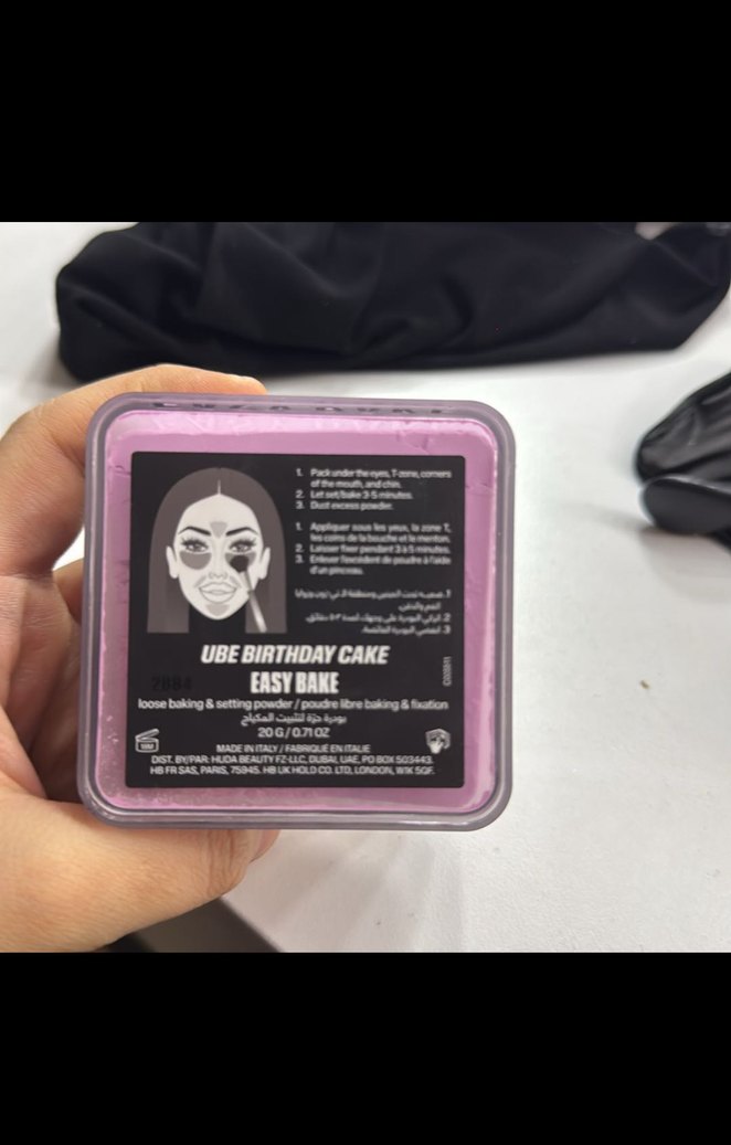 Huda Beauty Koyu Pembe Pudra - Görsel 2