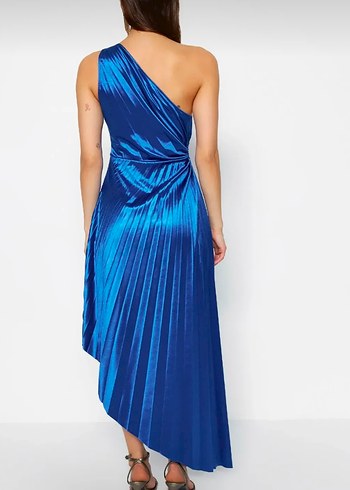 Saks asimetrik Pilise detaylı Saten şık abiye gece elbisesi - Görsel 6