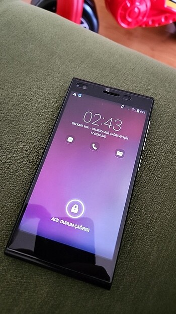 Turkcell t50 ekran yerinden cikti..