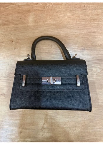 Stradivarius Sik Siyah Mini El Cantasi