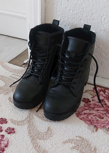 Siyah Deri Kürklü Stiletto Topuklu Bot - Görsel 2