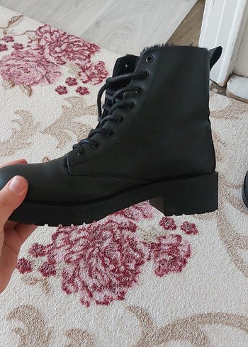 Siyah Deri Kürklü Stiletto Topuklu Bot - Görsel 4