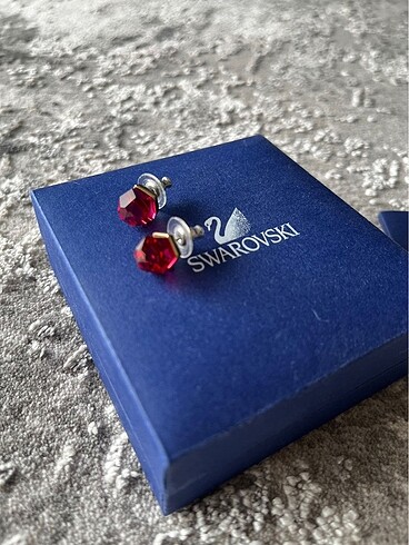 Beden Swarovski Küpe