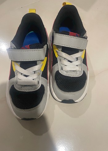 28 Beden Puma erkek çocuk spor ayakkabısı