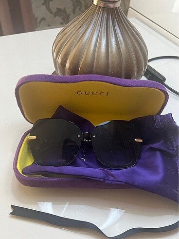 Gucci güneş gözlüğü