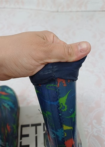 34 Beden Erkek Çocuk Yağmur Çizmesi