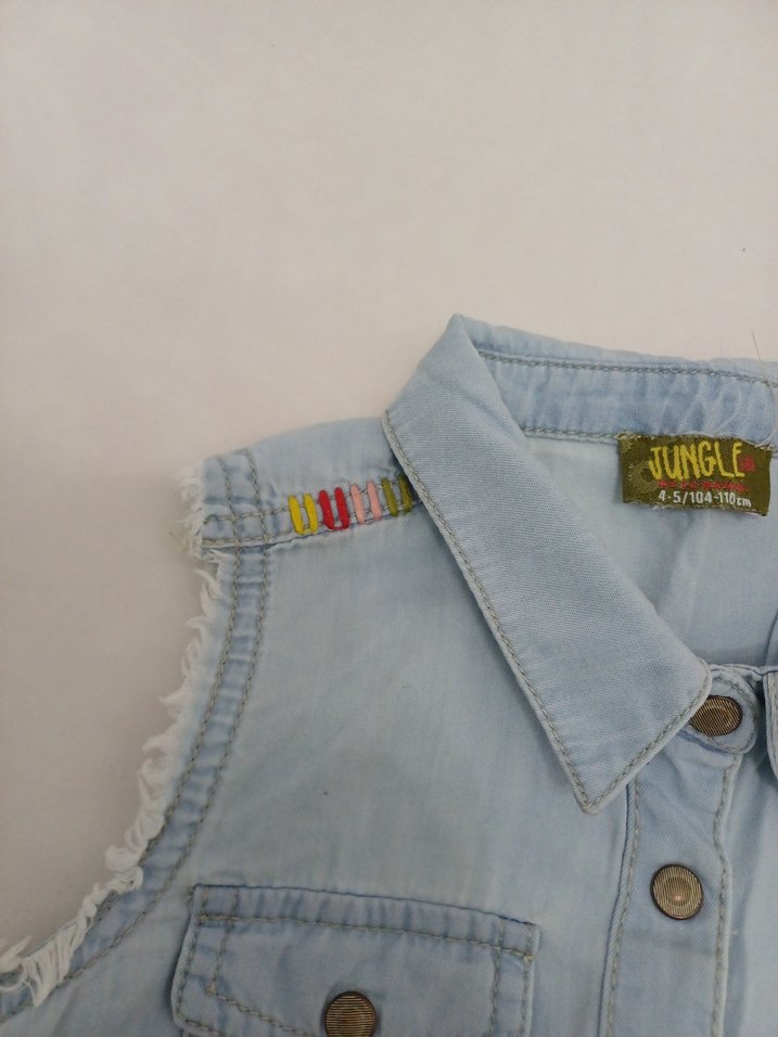 Kız Çocuk Mavi Denim Düğmeli Yelek - Görsel 4