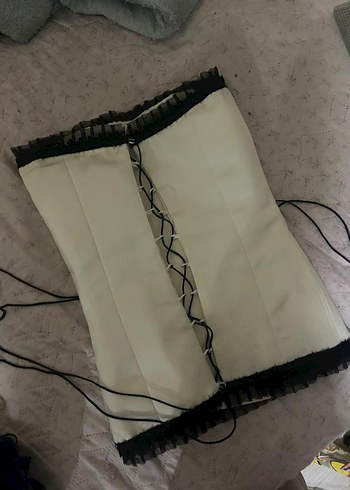 Urban Outfitters vintage dantel işlemeli straplez korse