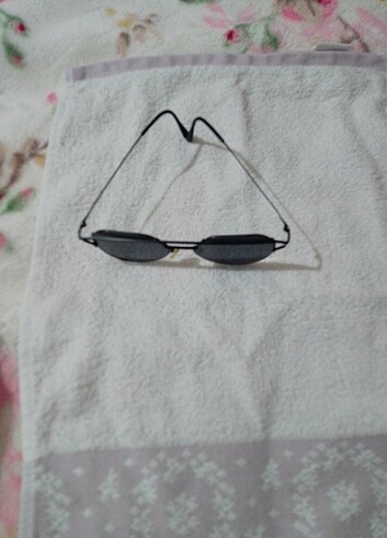 Erkek çocuk güneş gözlüğü modelli şık güzel görünümü harika bir - Görsel 6