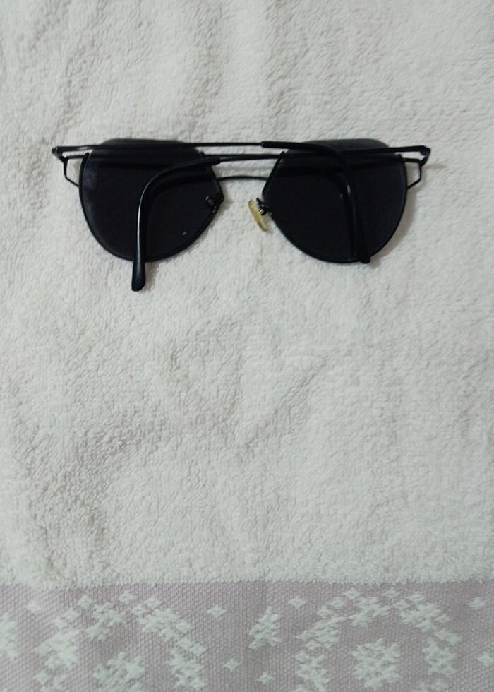 Erkek çocuk güneş gözlüğü modelli şık güzel görünümü harika bir - Görsel 4