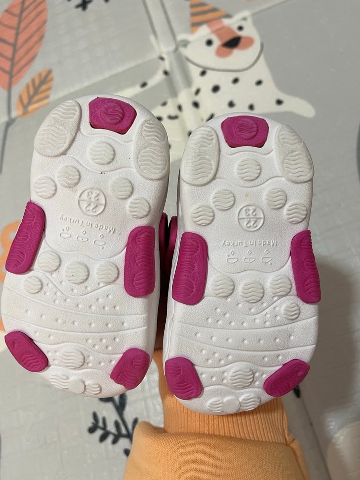 Kız Çocuk Renkli Baskılı Terlik Velcro - Görsel 2