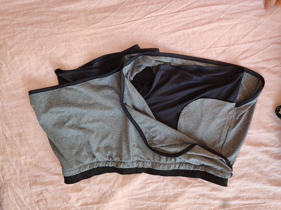 Gri Midi Spor Vücuda Oturan Hamile Şortu - Görsel 2