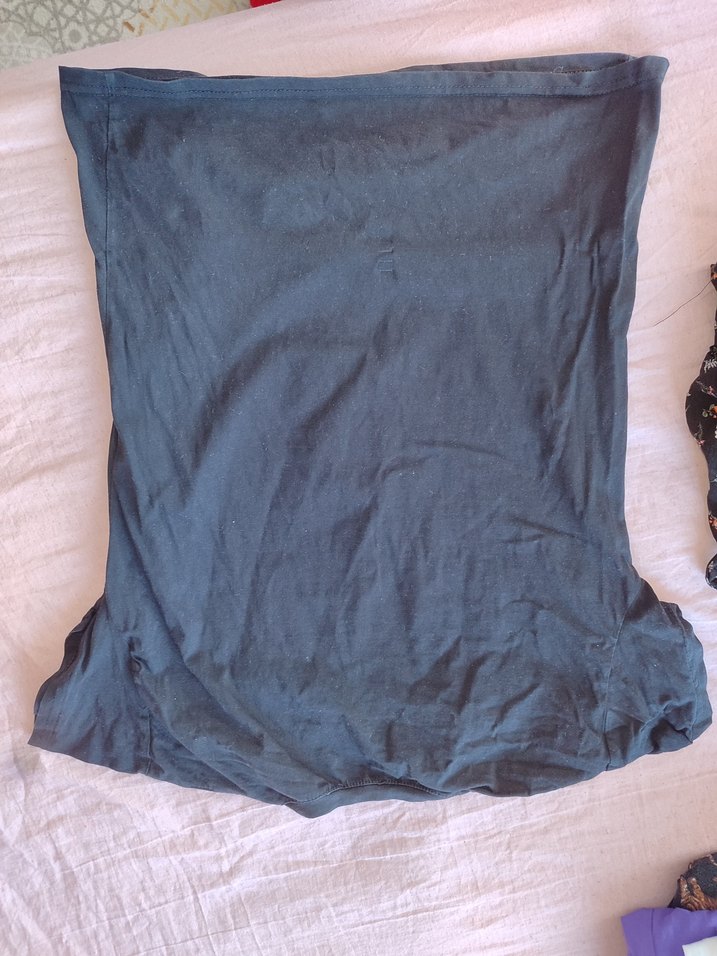 Siyah Payetli Baskılı Tişört - Görsel 2