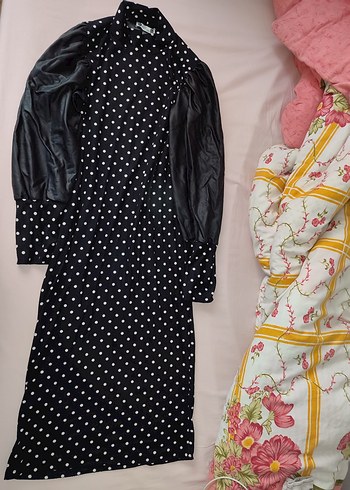 Siyah Puantiyeli Uzun Drapeli Elbise - Görsel 2