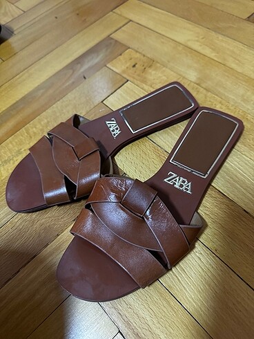 36 Beden kahverengi Renk Zara sandalet/terlik