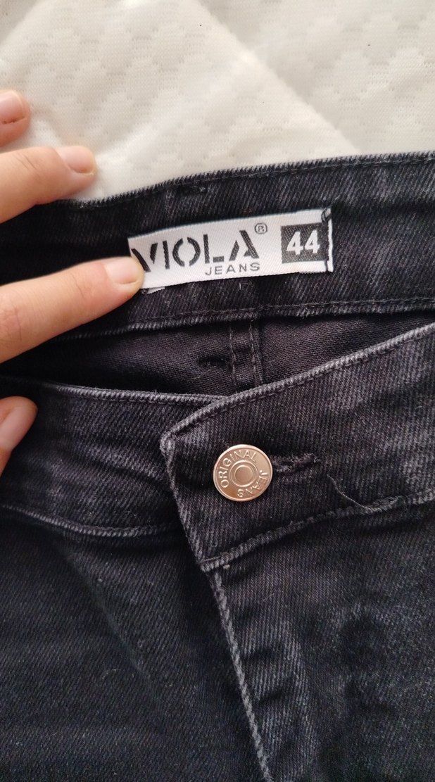 Siyah Baskılı Viola Düğmeli Jean - Görsel 3