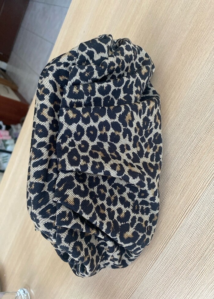 Leopar desenli gizli burslu çanta - Görsel 4
