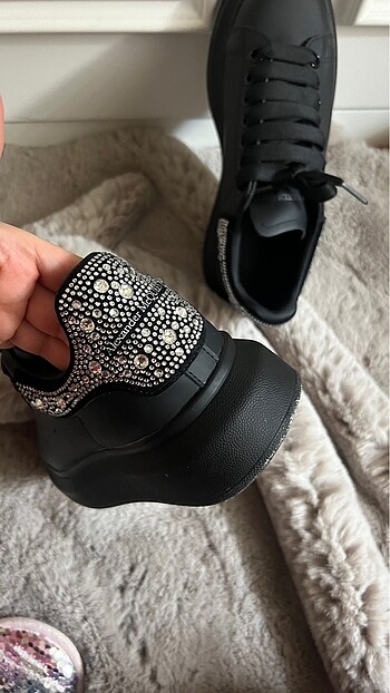 Alexander McQueen Alexander McQueen