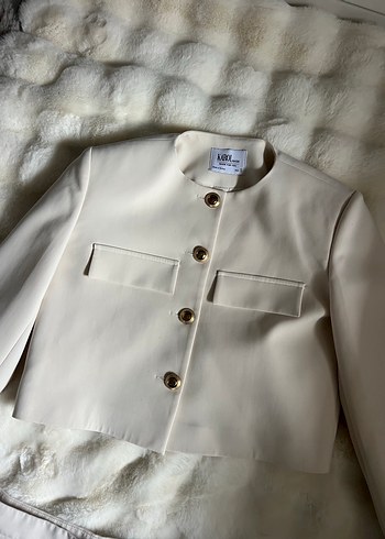 Düğmeli Krem Mini Kadın Takım - Görsel 6