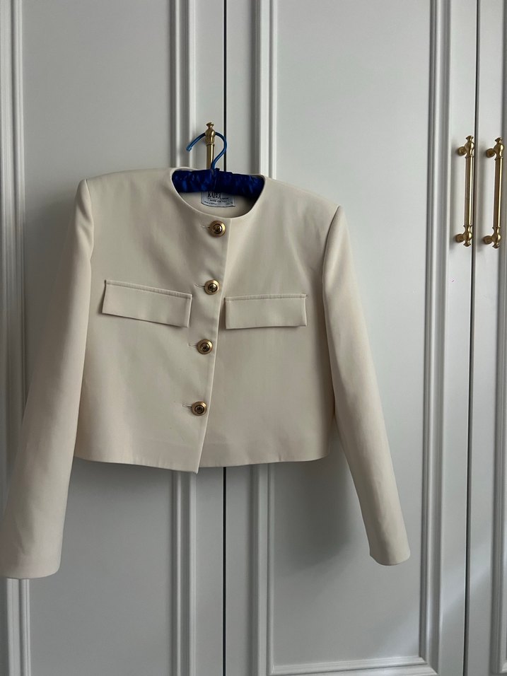 Düğmeli Krem Mini Kadın Takım - Görsel 4