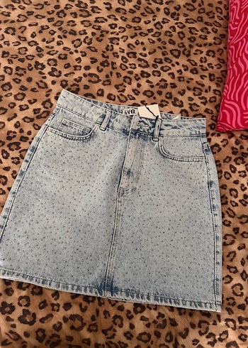 Payet Detaylı Mavi Denim Mini Etek - Görsel 4