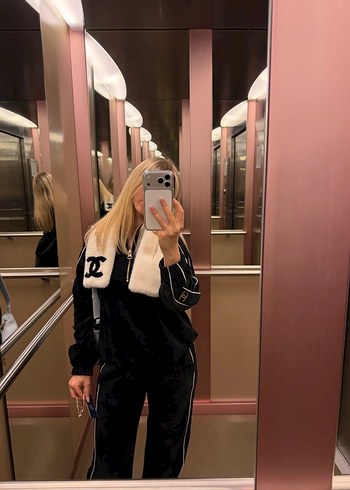 Beyaz Kürklü Kapüşonlu Kadın Midi Mont - Görsel 3