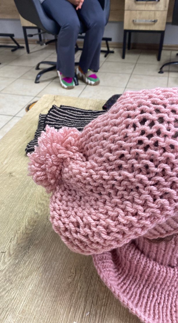 Pembe Örgü Bohem Kadın Bere ve Boyunluk Seti - Görsel 2