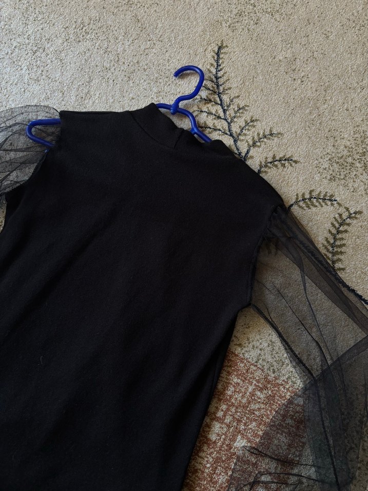 Siyah Transparan Kol Detaylı Boğazlı Bluz - Görsel 2