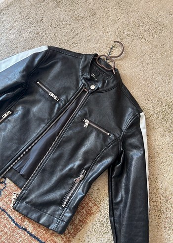 Kadın Siyah Deri Ceket - Görsel 2