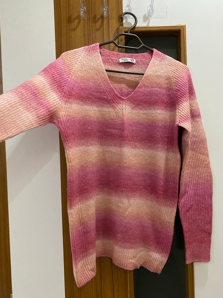 Sateen Marka Pembe Bağlama Desenli V Yaka Triko Kazak - Görsel 3