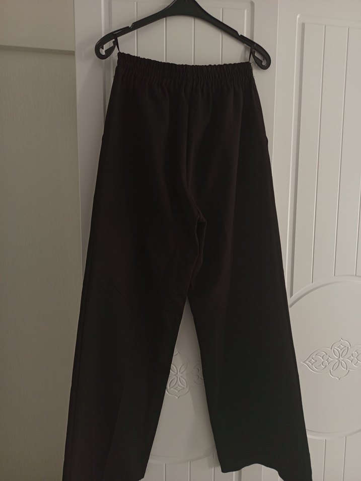 Kadın Geniş Paça Kumaş Pantolon - Görsel 3