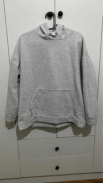 Gri Kapşonlu sweatshirt