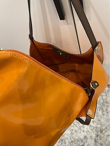  Beden turuncu Renk Mudo kol çantası