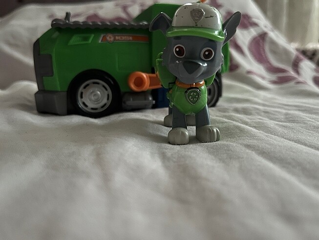  Paw patrol rocky ve arabası
