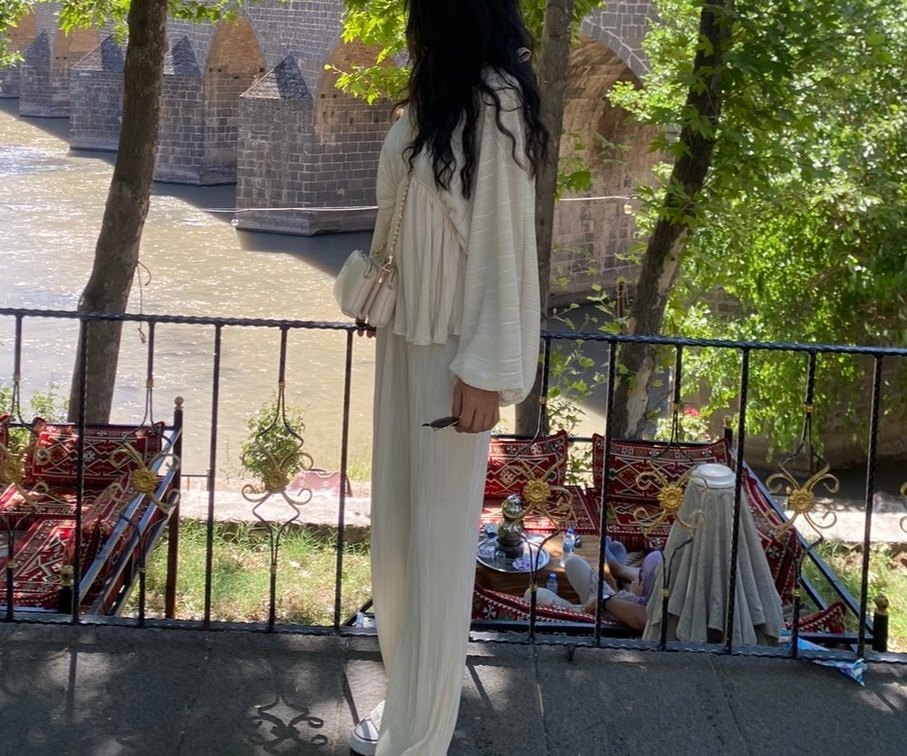 Beyaz Pilili Kadın Takım - Görsel 3