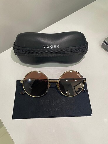 Doktordan orijinal Vogue güneş gözlüğü
