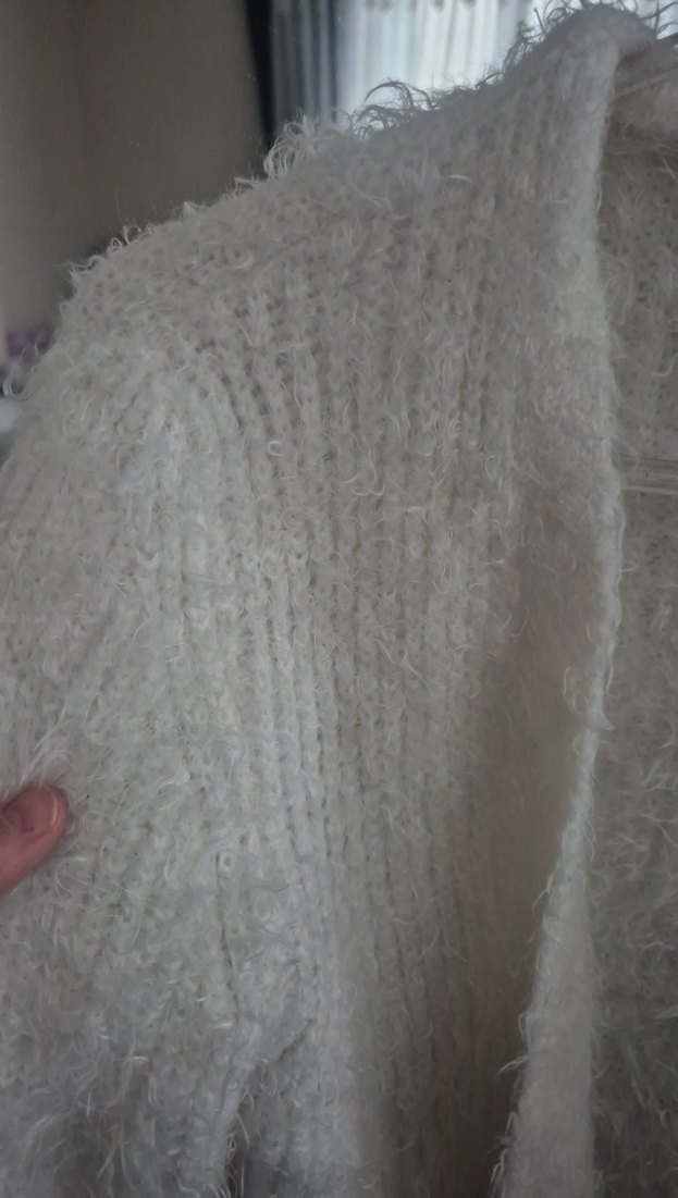 Kadın Beyaz Örgü Midi Hırka - Görsel 2