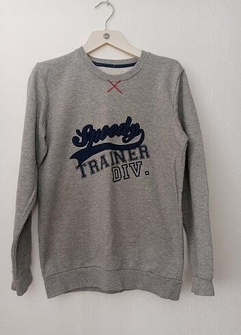 14 yaş unisex veya s beden sweatshirt.