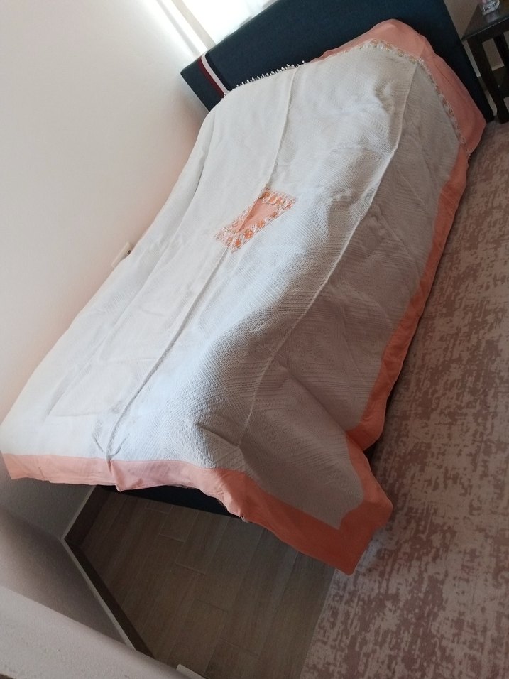 Nakışlı pike takımı - Görsel 2