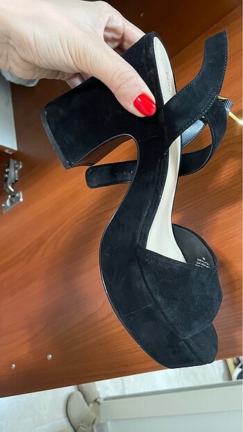 39 Beden siyah Renk Nine west kalın topuklu