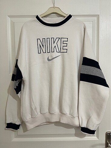 Nike sweatshirt