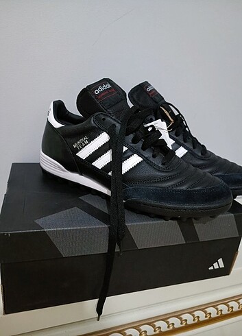 Adidas Halısaha ayakkabısı