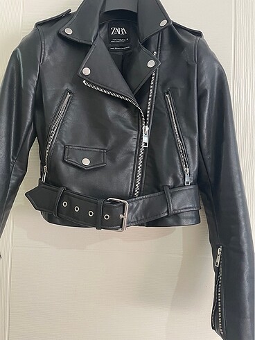 Zara Kadın Deri Ceket