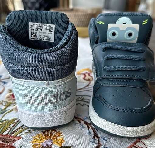 21 Beden ADIDAS 21 num (orjınal)