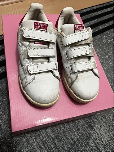 31 Beden Adidas kız çocuk spor ayakkabı
